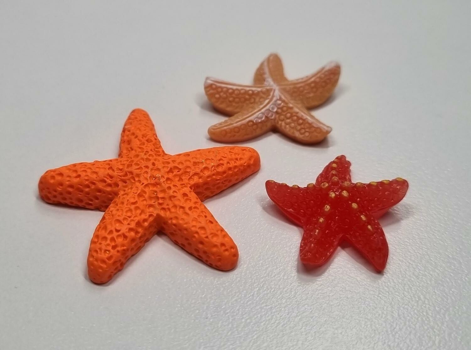 3 st sjöstjärnor. Miniatyrer för dockskåp, tittskåp med mera