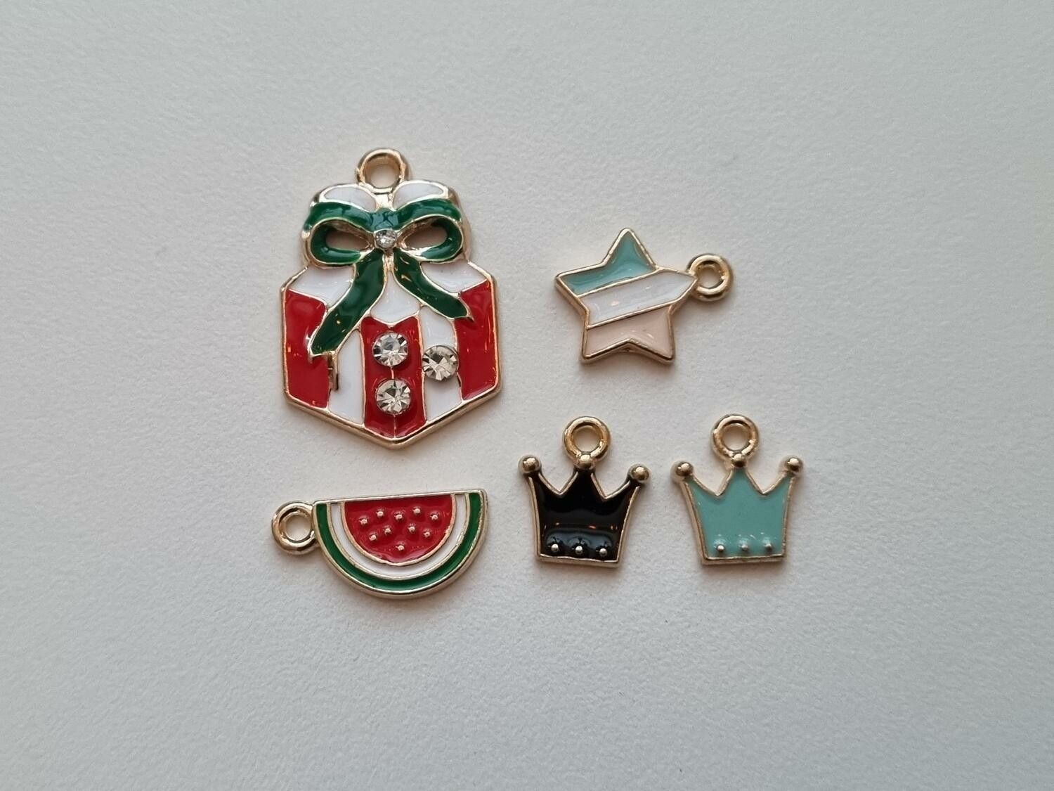5 st Berlocker Charms (julklapp, stjärna, kungakronor och melon)