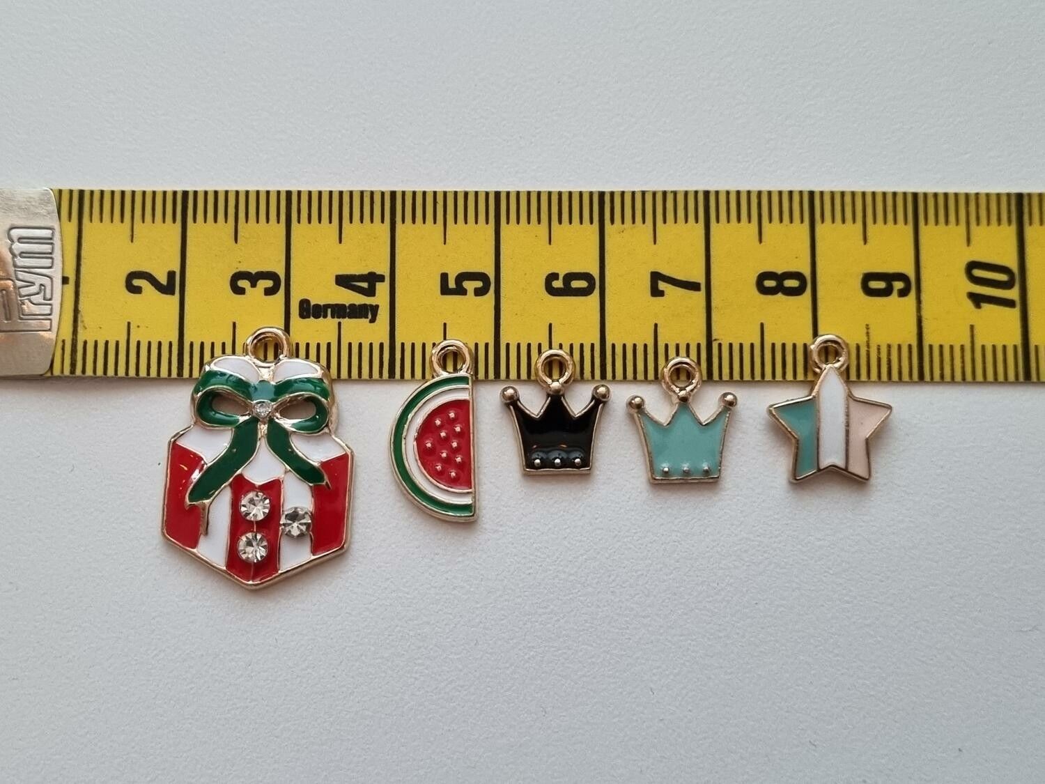 5 st Berlocker Charms (julklapp, stjärna, kungakronor och melon)