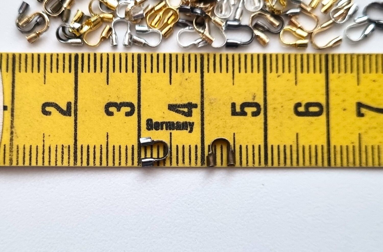 50 st Wire guards, smyckestillbehör (blandade färger)