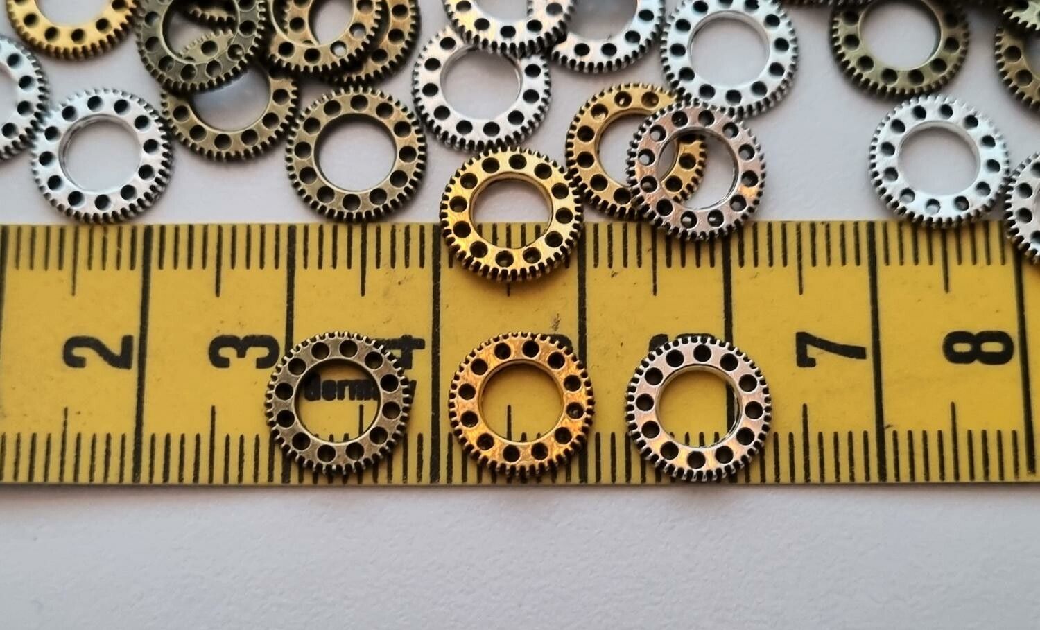 60 st kugghjul i steampunk, kuggar, gears minikugghjul (blandade färger, 10 mm)