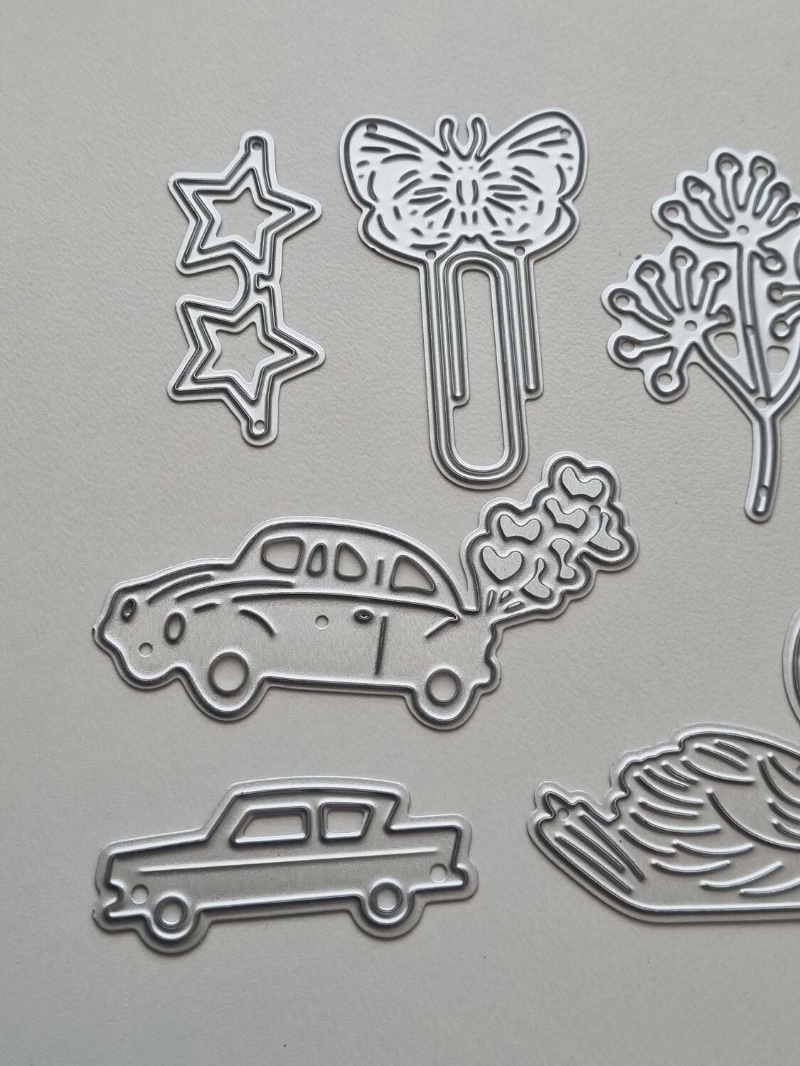 8 st dies, cutting dies till scrapbooking