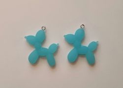 2 st blå/turkos ballonghundar, hundar - Miniatyrer berlocker charms