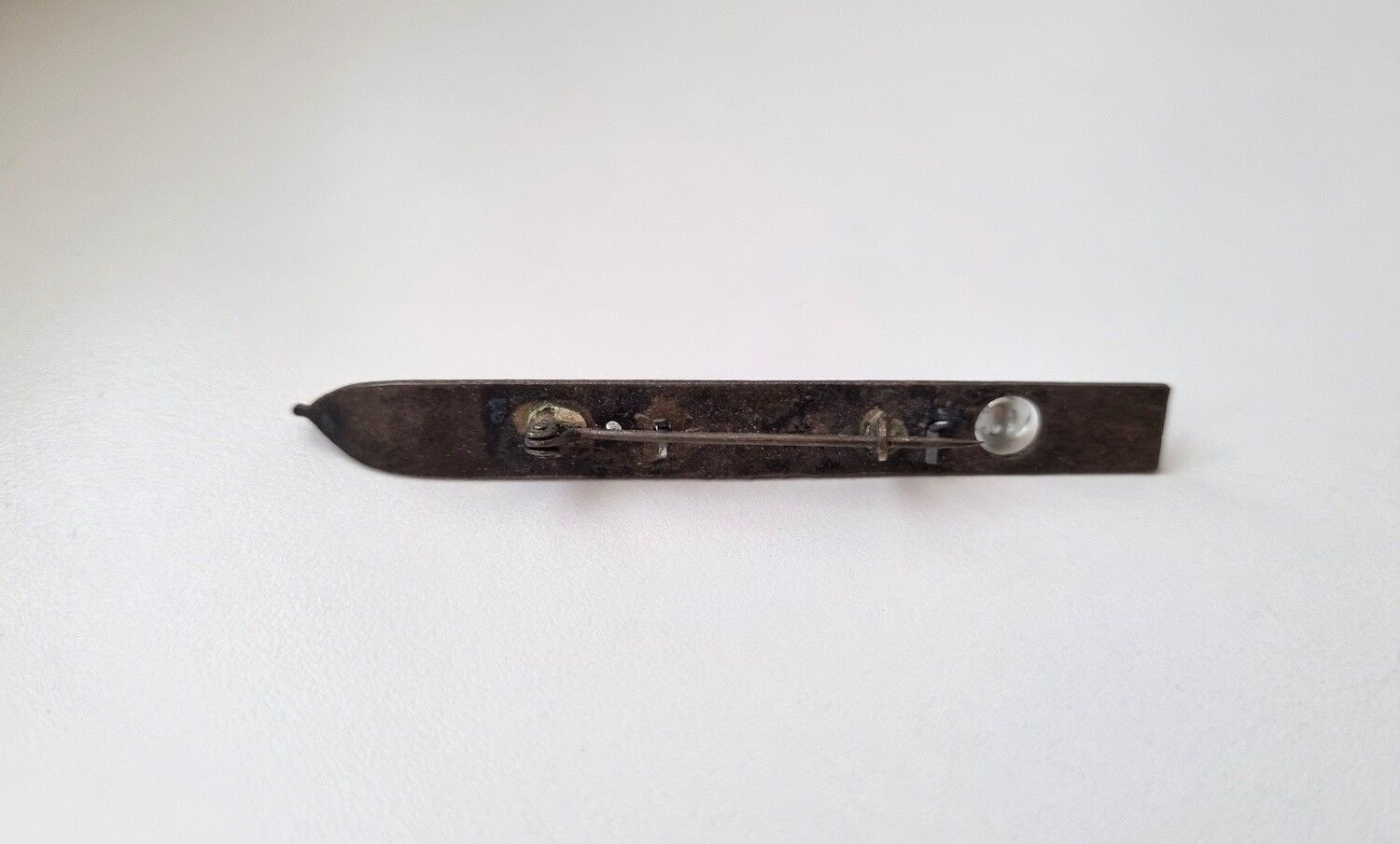 Brosch termometer