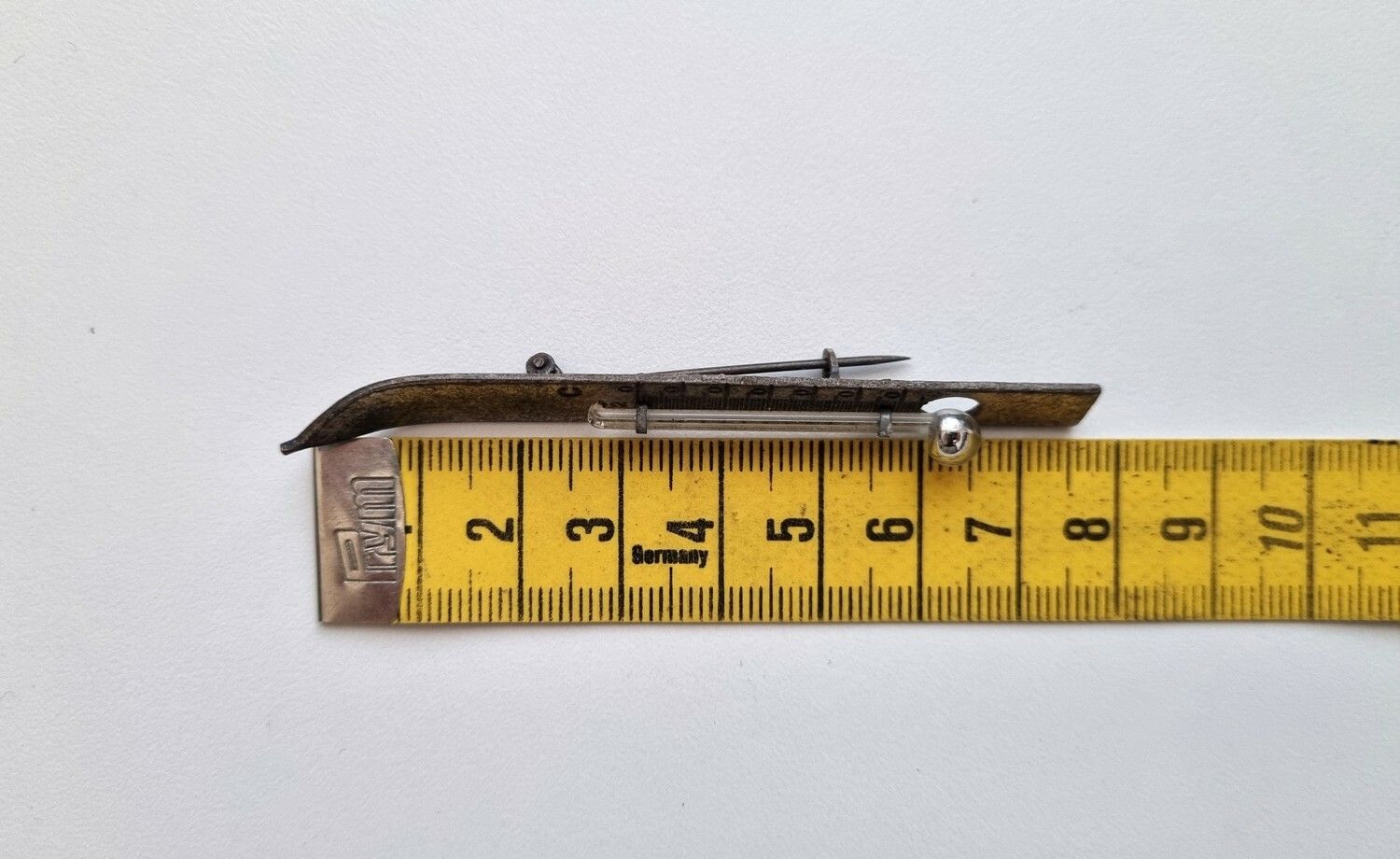 Brosch termometer