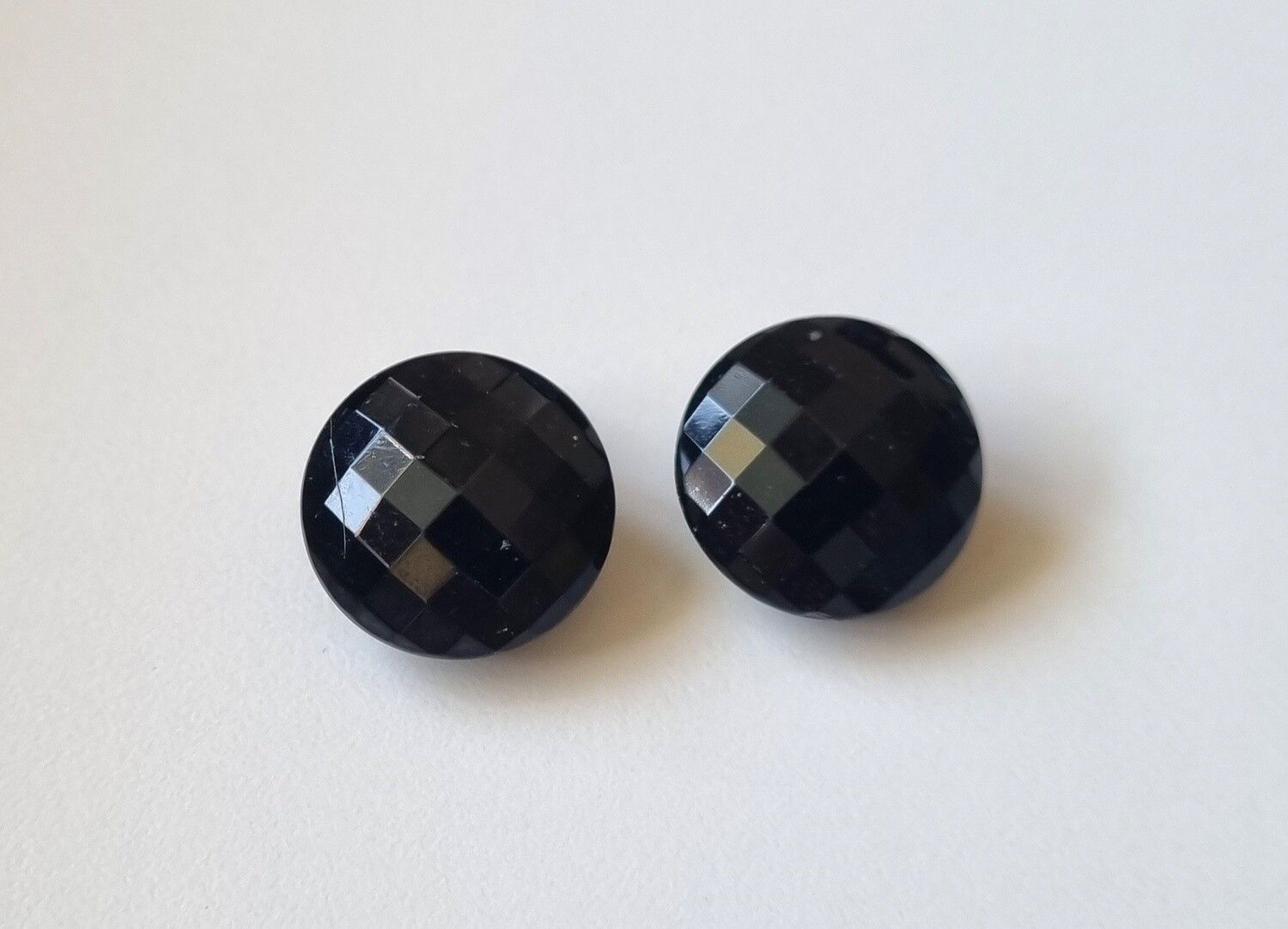 Svarta Clips, örhängesclips