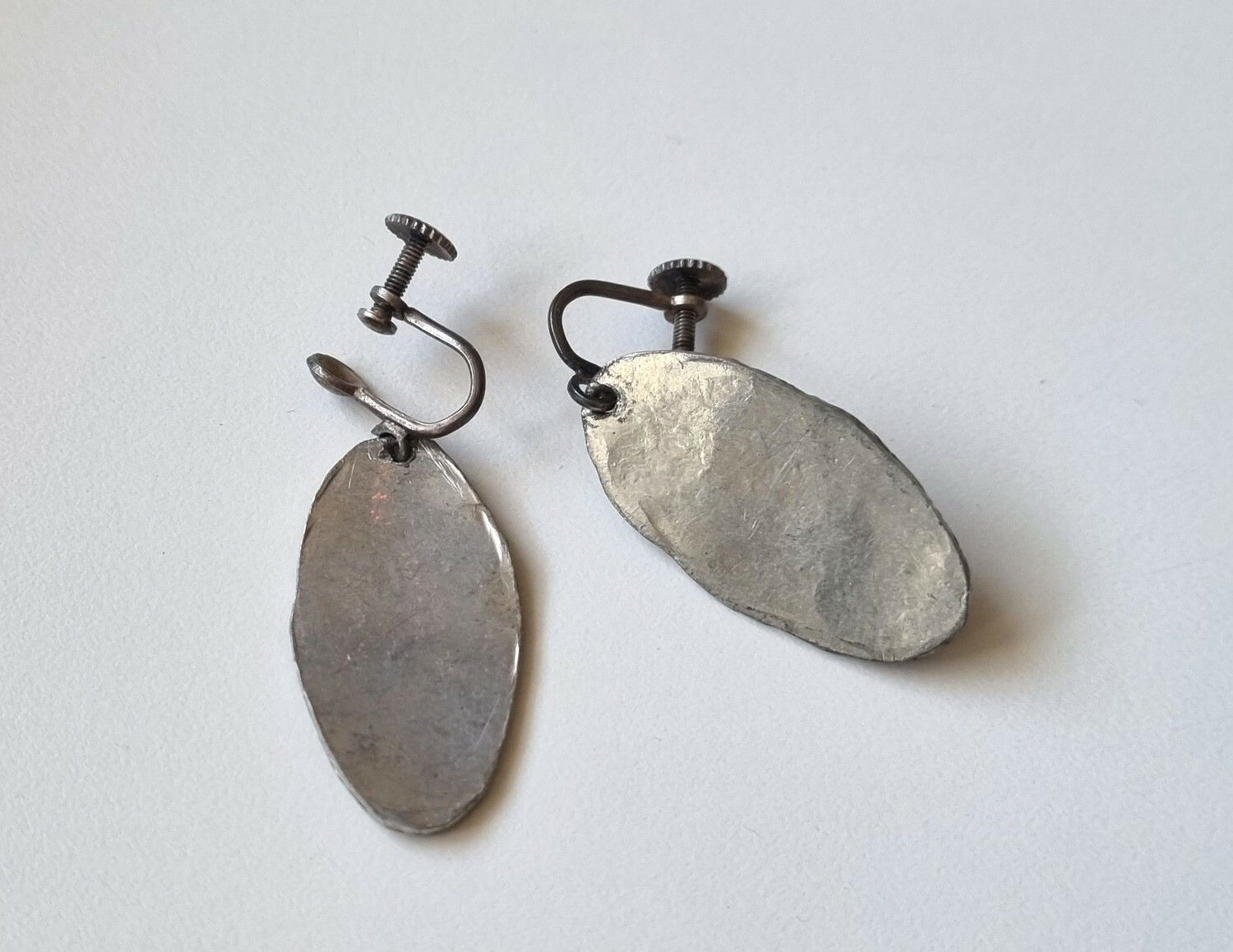 Silverfärgade Clips / örhängen