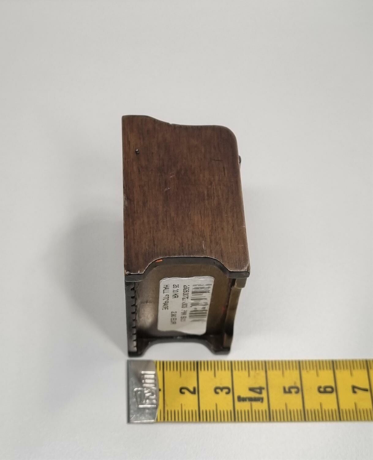 Dockskåpsmöbel, Fållbänk / sittbänk