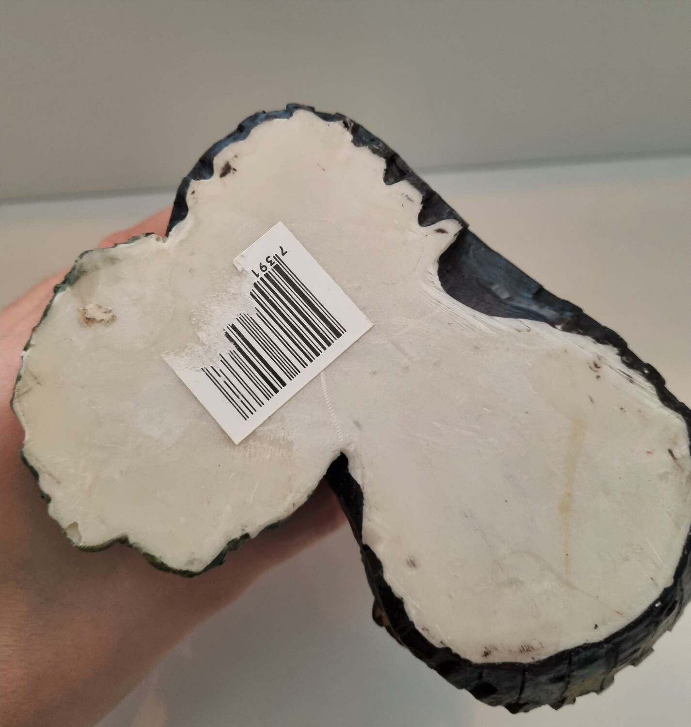 Handmålad figurin,  Tomtesko, tomteskohus (330 gram)
