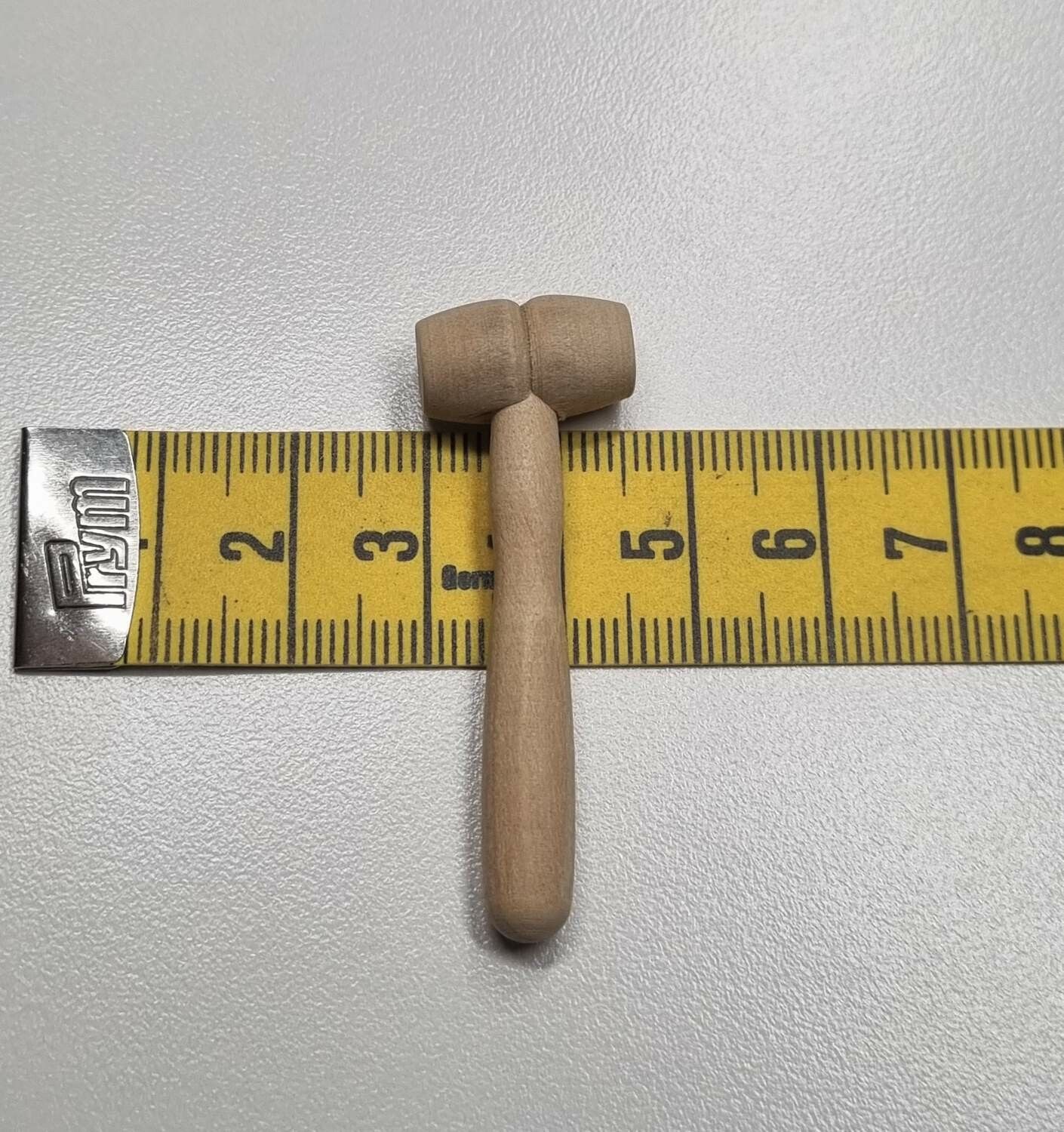 Klubba, hammare i trä - Miniatyr till dockskåp, tittskåp med mera