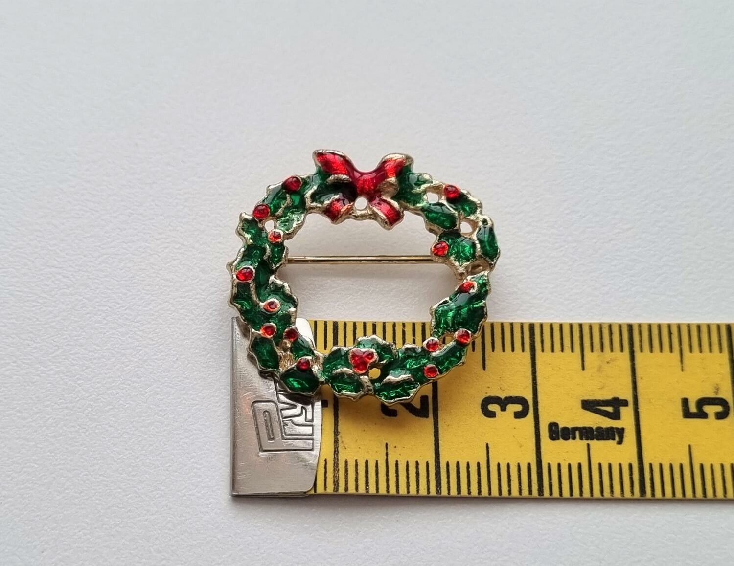 Brosch julkrans. Julkransbrosch