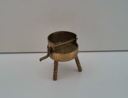 Grill, miniatyrgrill till dockhus, dockskåp / tittskåp med mera