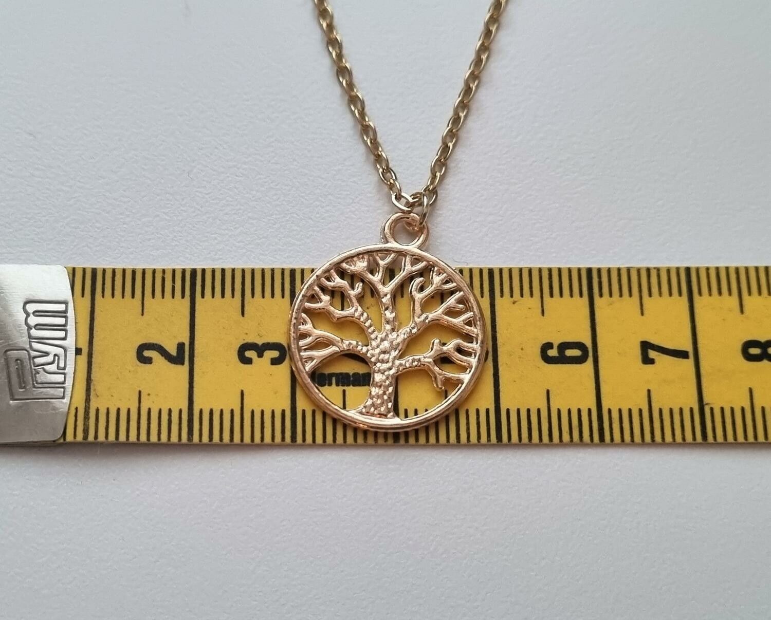 Guldfärgat halsband (60 cm) med ett träd / trädberlock