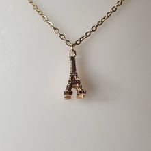 Guldfärgat halsband med Eiffeltornet, berlock / charm