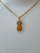 Halsband (45 cm) i rostfritt stål med söt berlock - Ananas