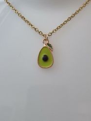 Halsband med avokado (50 cm lång kedja i rostfritt stål)