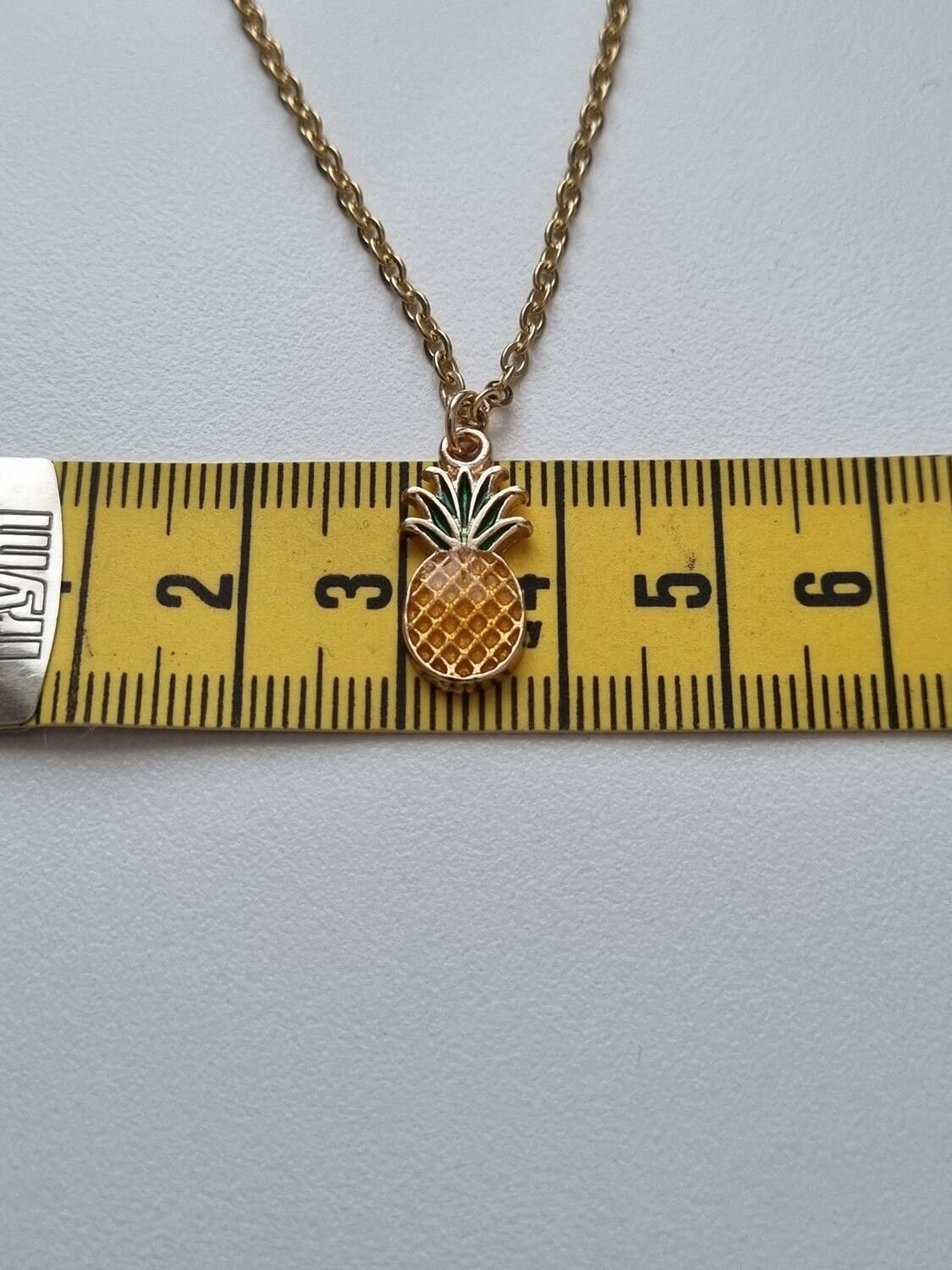Halsband (45 cm) i rostfritt stål med söt berlock - Ananas