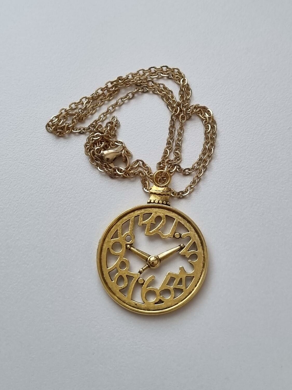 Halsband med klockberlock i steampunk (50 cm långt halsband)