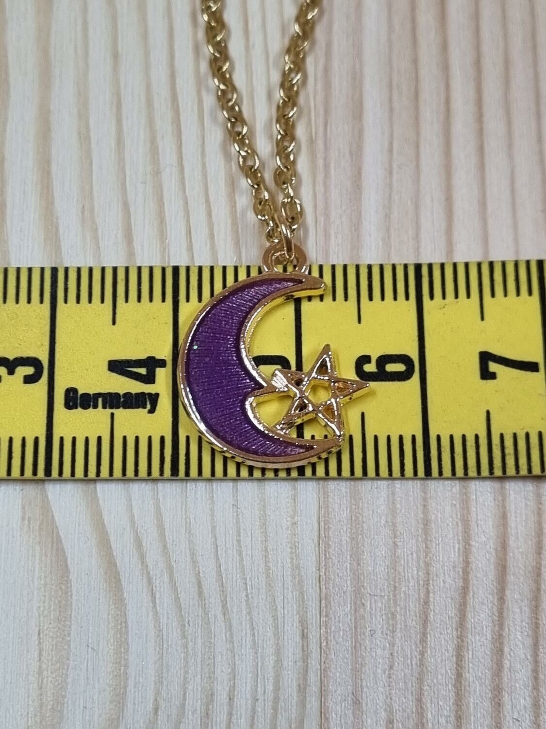 Halsband i rostfritt stål med söt berlock (50 cm) - Måne med stjärna