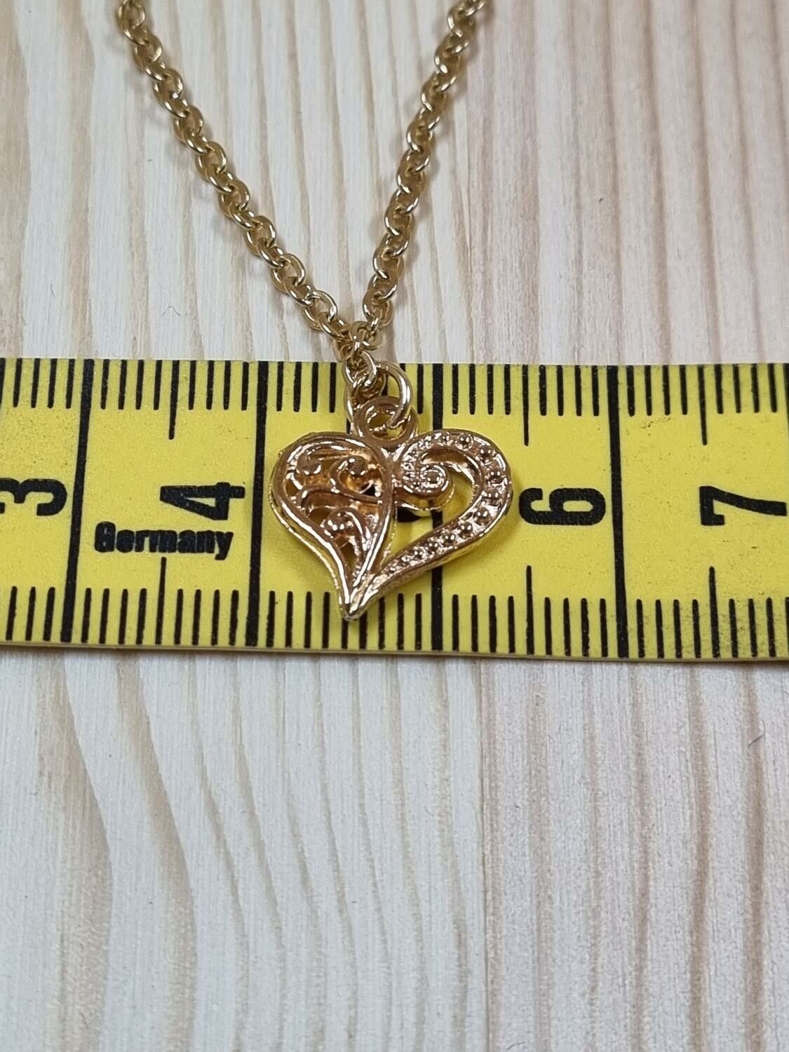 Halsband (60 cm) i rostfritt stål med söt berlock - Hjärta