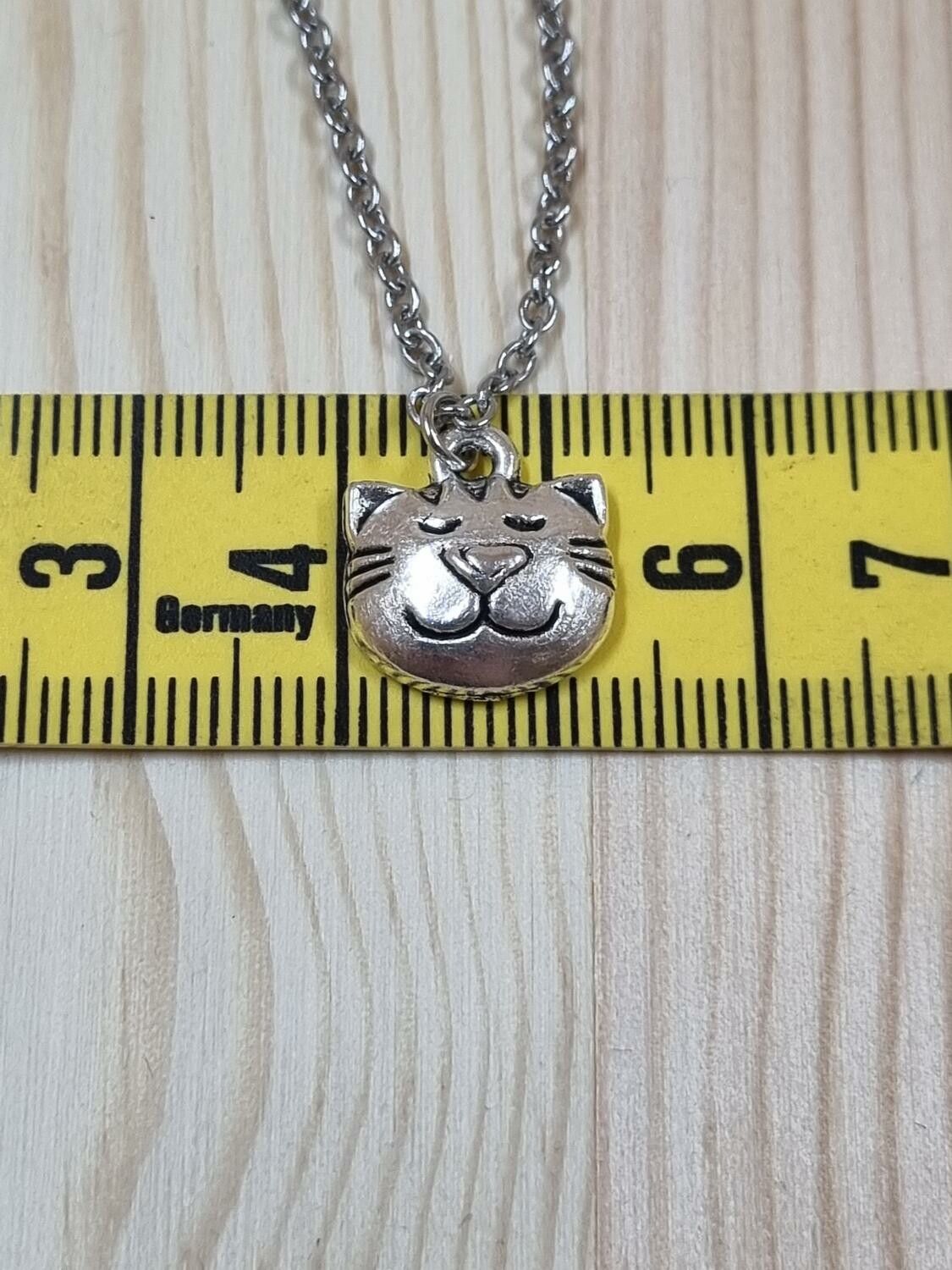 Halsband (50 cm) i rostfritt stål med söt berlock - Katt