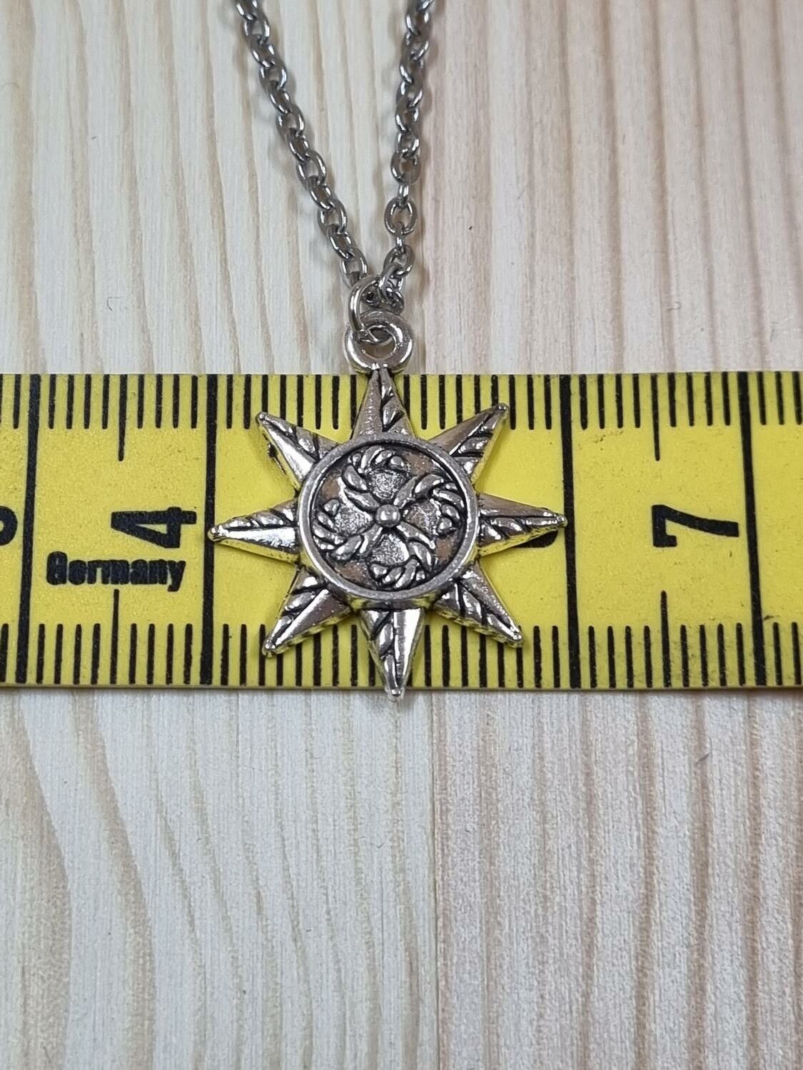 Halsband (60 cm) i rostfritt stål med söt berlock - Stjärna