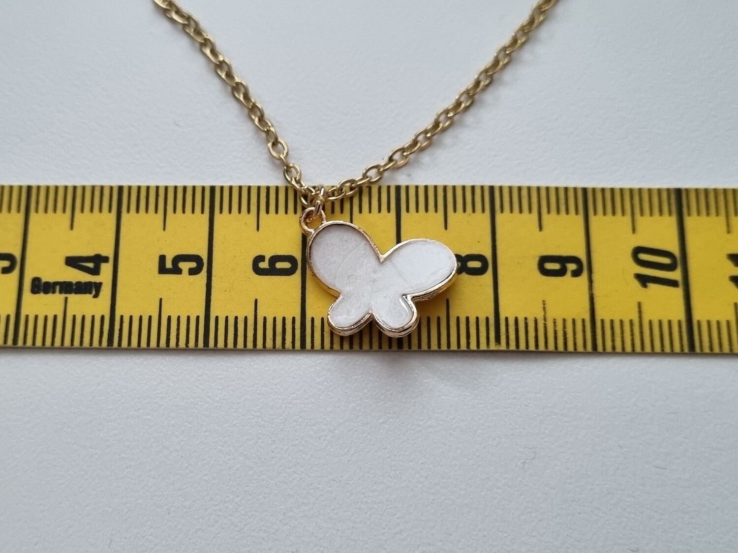 Halsband i rostfritt stål med söt berlock (50  cm) - Vit fjäril