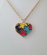 Halsband Hjärta autism, pusselbitar