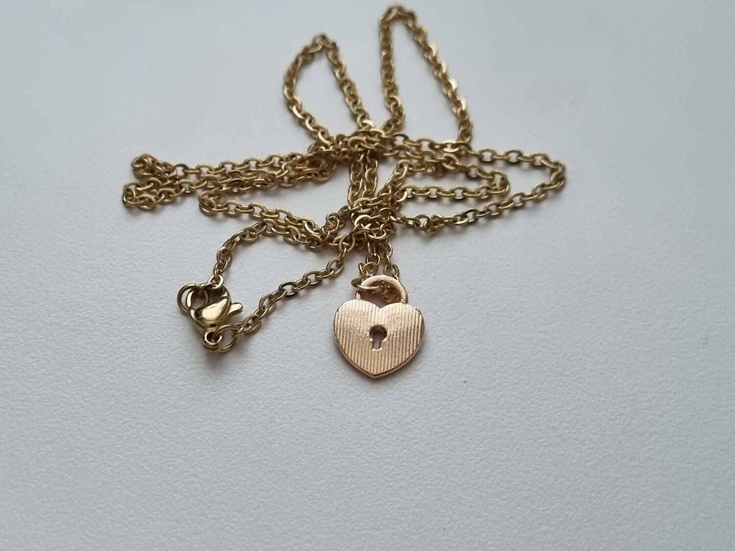 Halsband Hjärta med nyckelhål