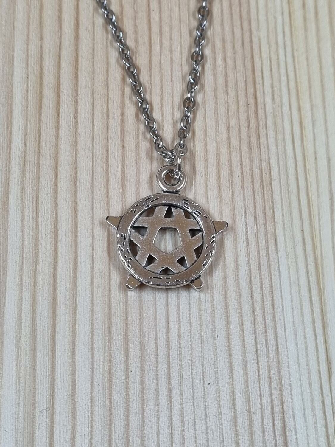 Halsband (60 cm) i rostfritt stål med söt berlock - Pentagram