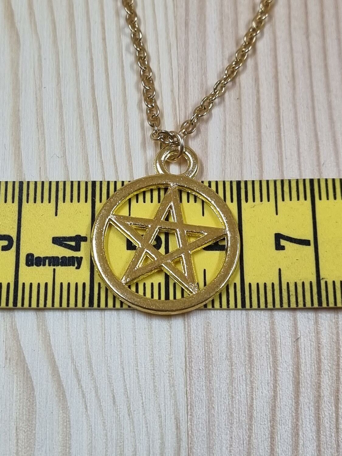 Halsband (60 cm) i rostfritt stål med söt berlock - Pentagram