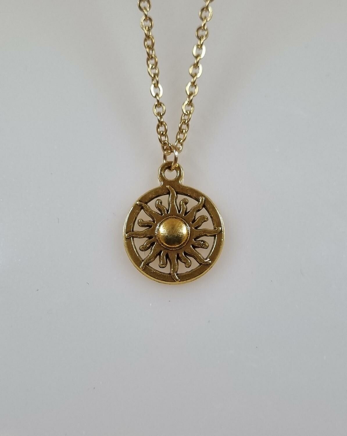 Halsband (60 cm) i rostfritt stål med söt berlock - Sol