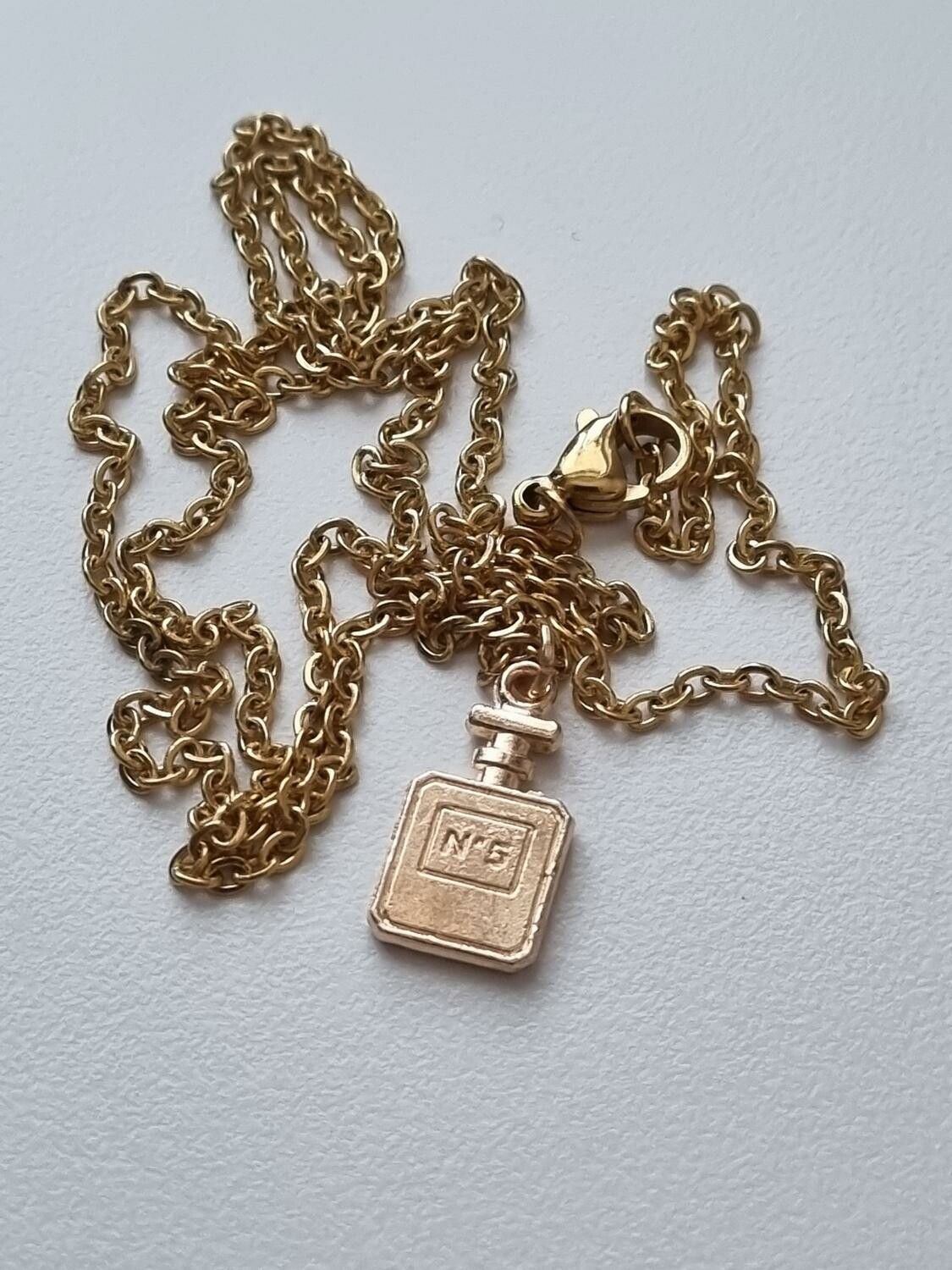 Halsband med parfymflaska (45cm lång kedja)