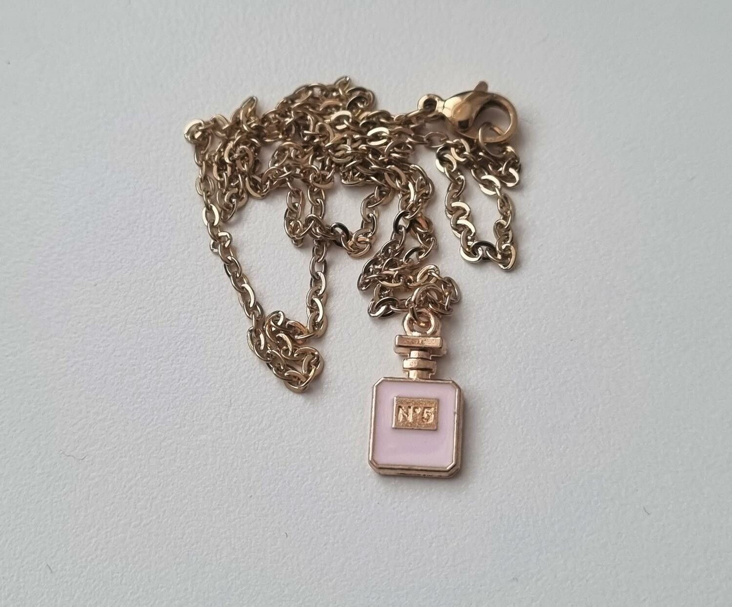 Halsband med parfymflaska (45 cm lång kedja)