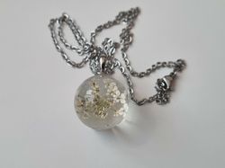 Halsband med rund glaskula (gul/vit)