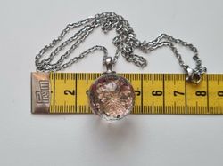 Halsband med rund glaskula (flerfärgad)