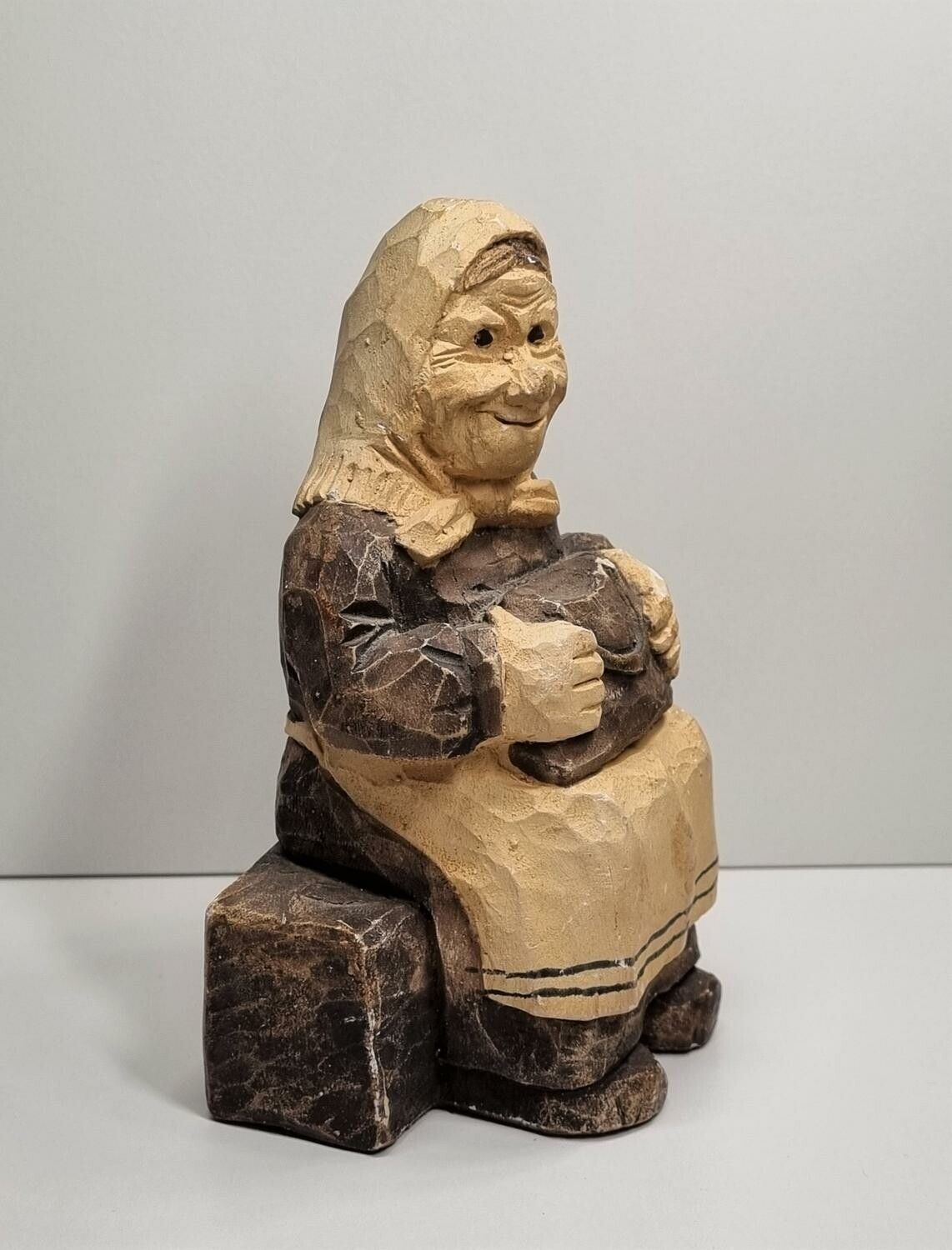 Figur / skulptur - Gumma, signerad Ero (418 gram)