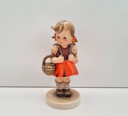 Goebel Hummel figurin - Skolflickan