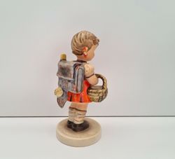 Goebel Hummel figurin - Skolflickan
