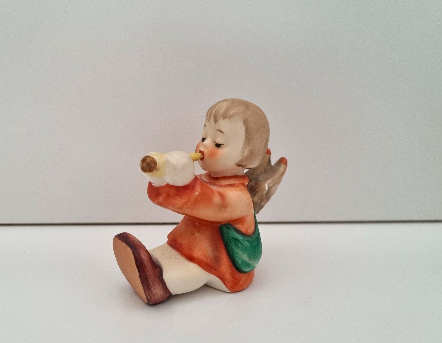 Goebel Hummel figurin - Ängel med trumpet