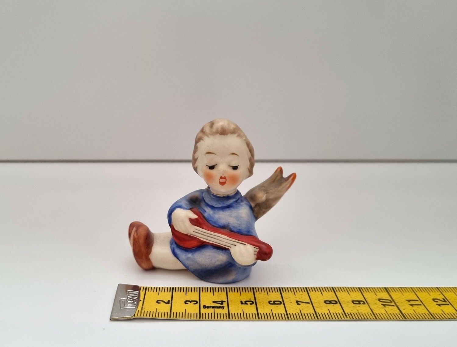 Goebel Hummel figurin - Ängel med luta
