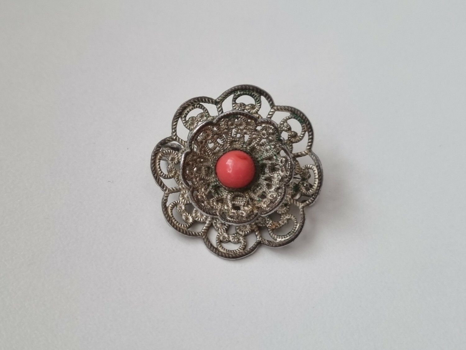Brosch blomma, blombrosch i metall