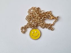 Halsband med gul smiley