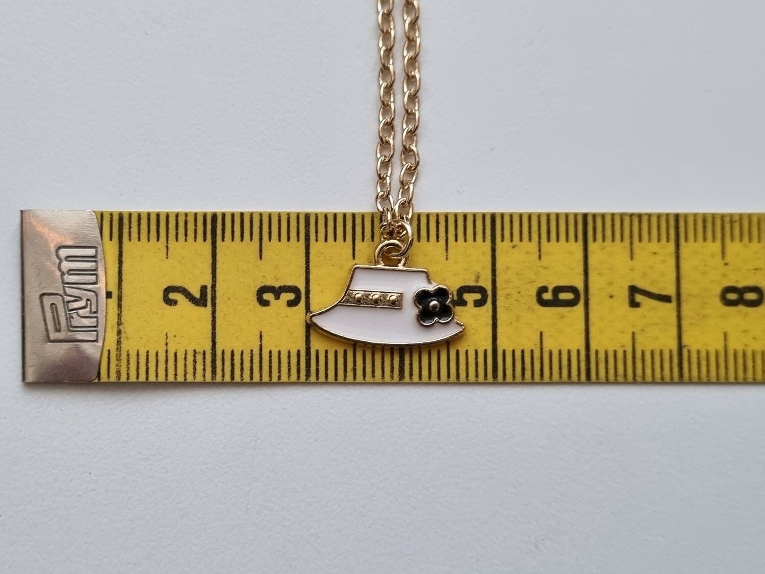Halsband Vit Hatt