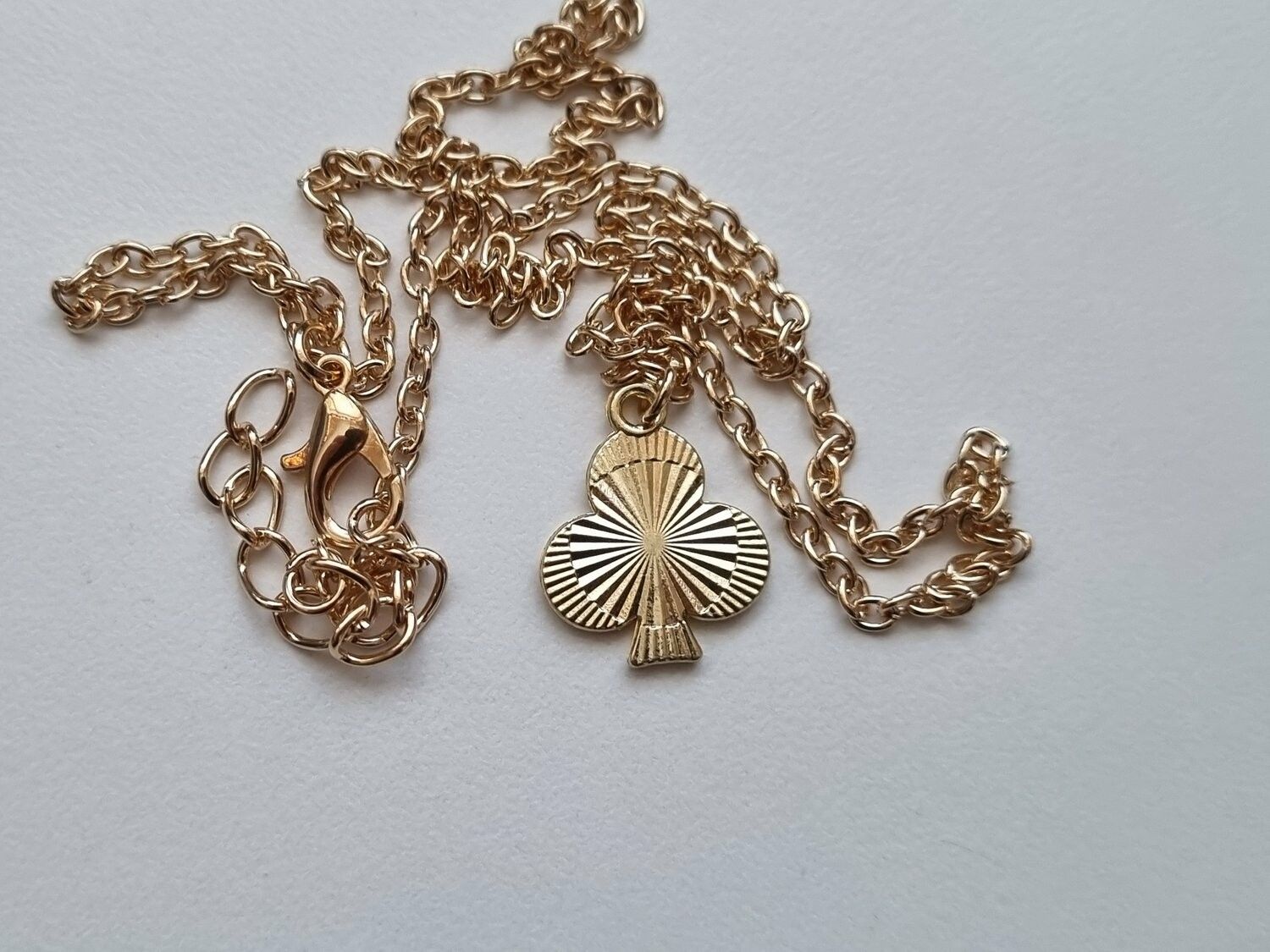 Halsband Treklöver