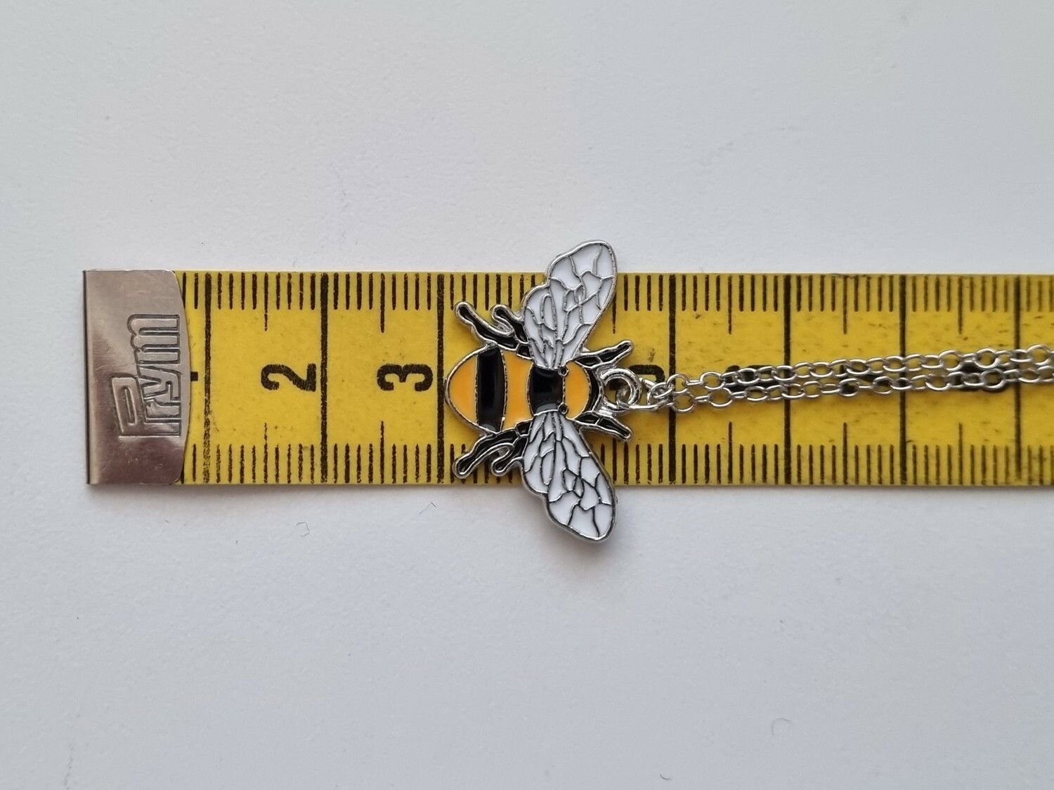 Halsband Bin