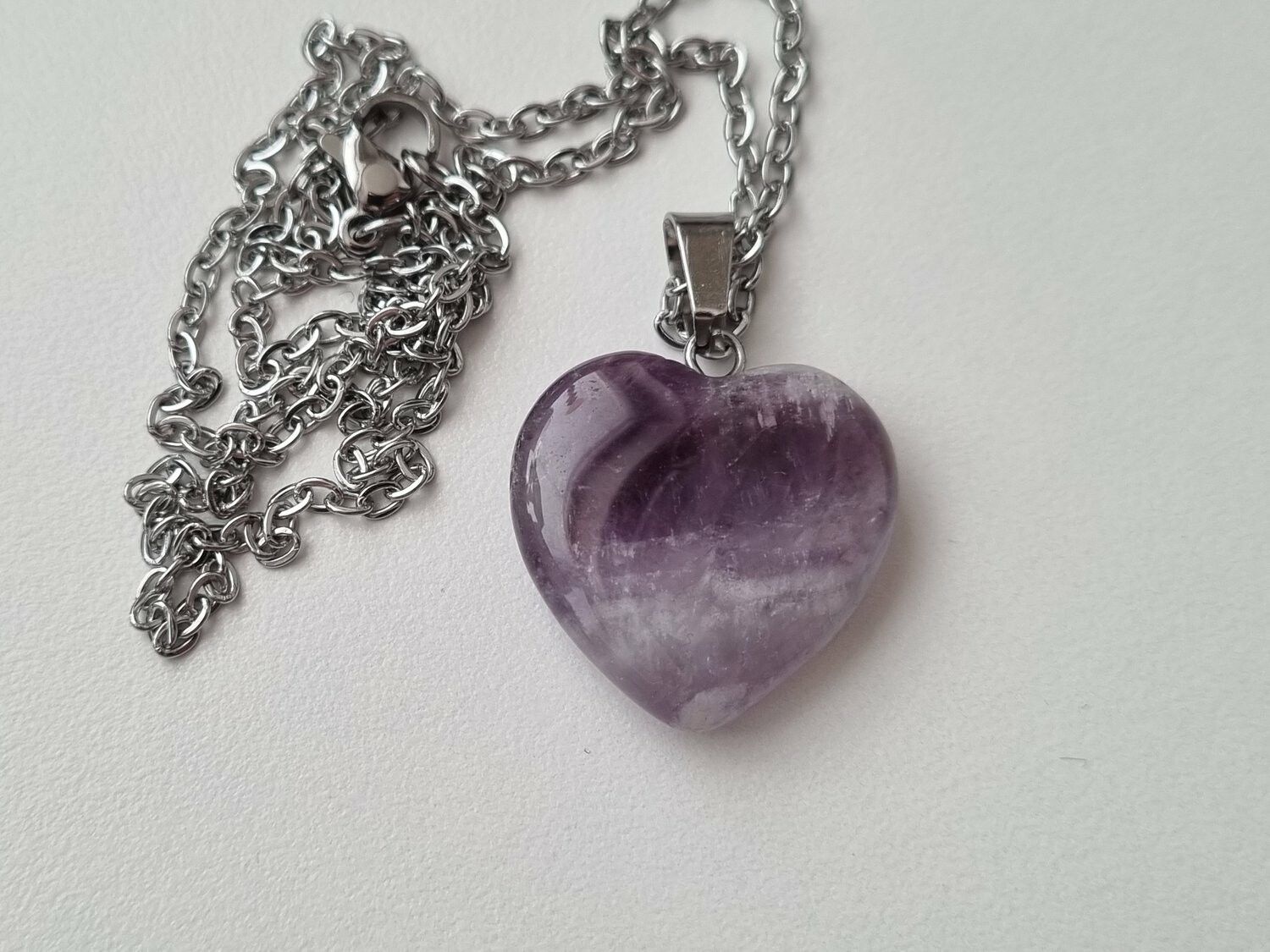 Halsband Hjärta i sten (lila)