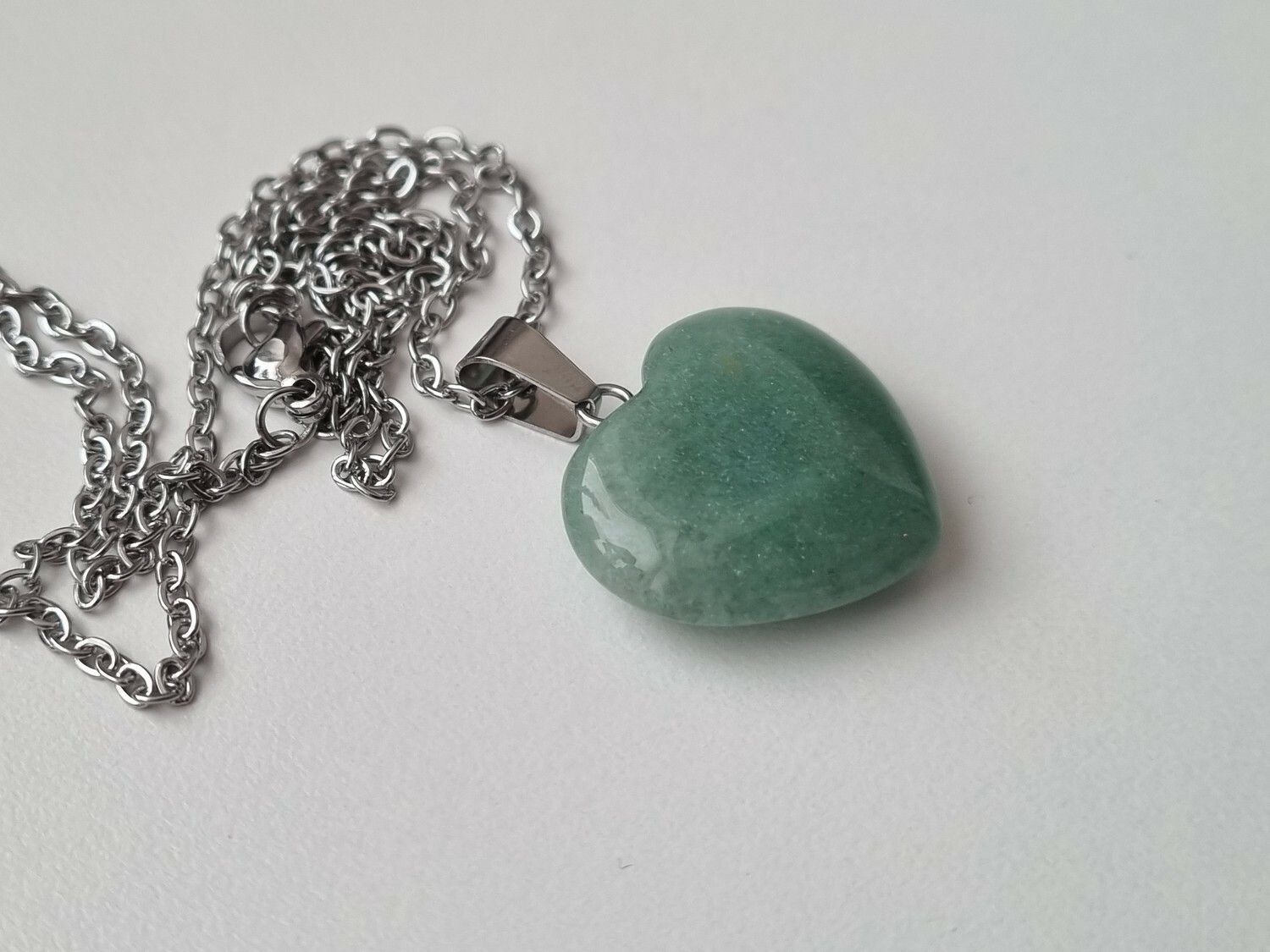 Halsband Hjärta i sten (turkos/grönt)