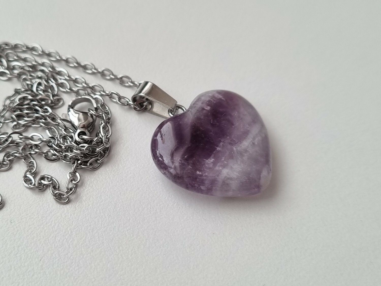 Halsband Hjärta i sten (lila)