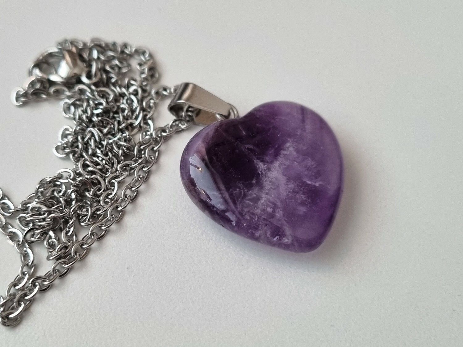 Halsband Hjärta i sten (lila)